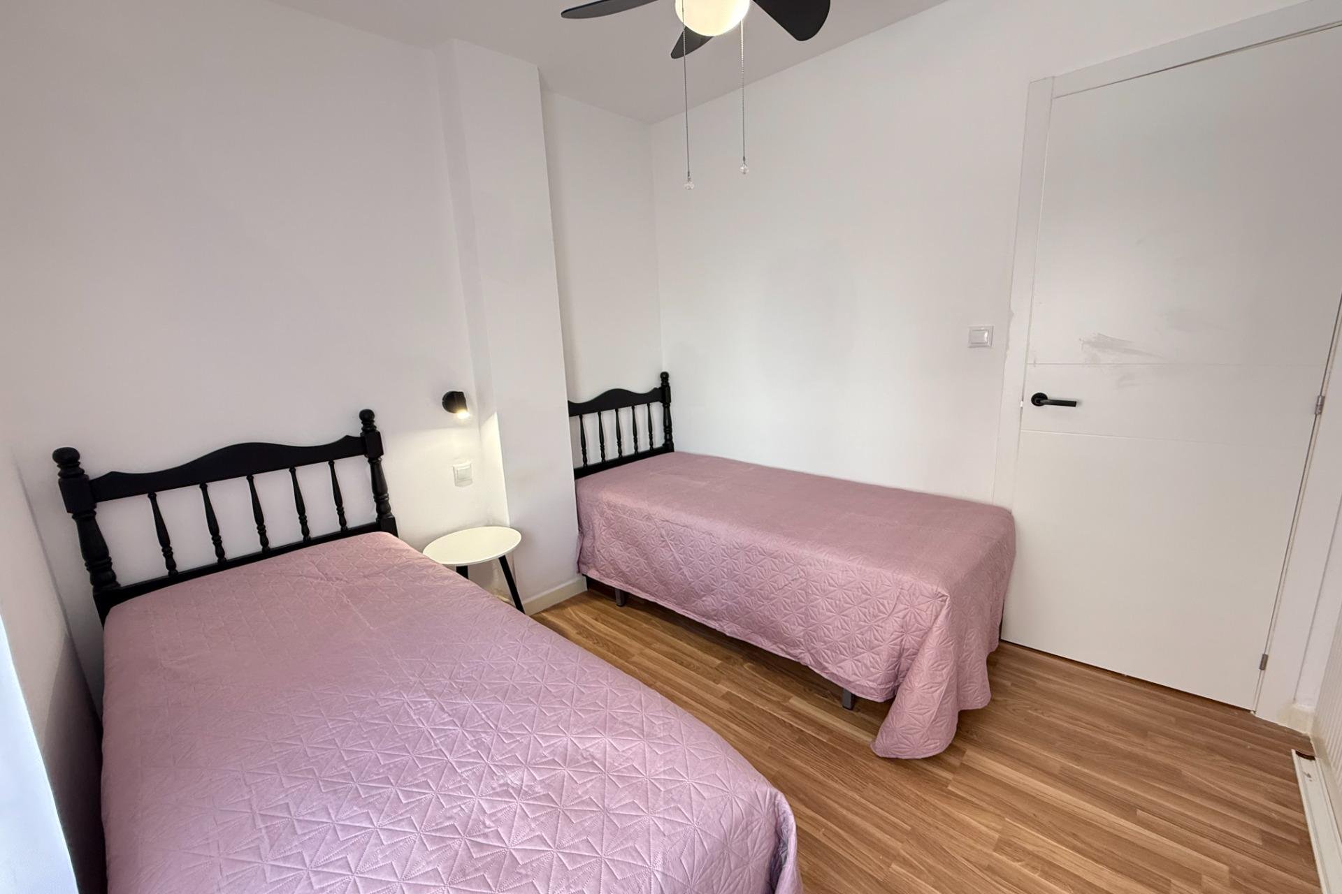 Reventa - Apartamento / Dúplex - Torrevieja - Playa del Cura