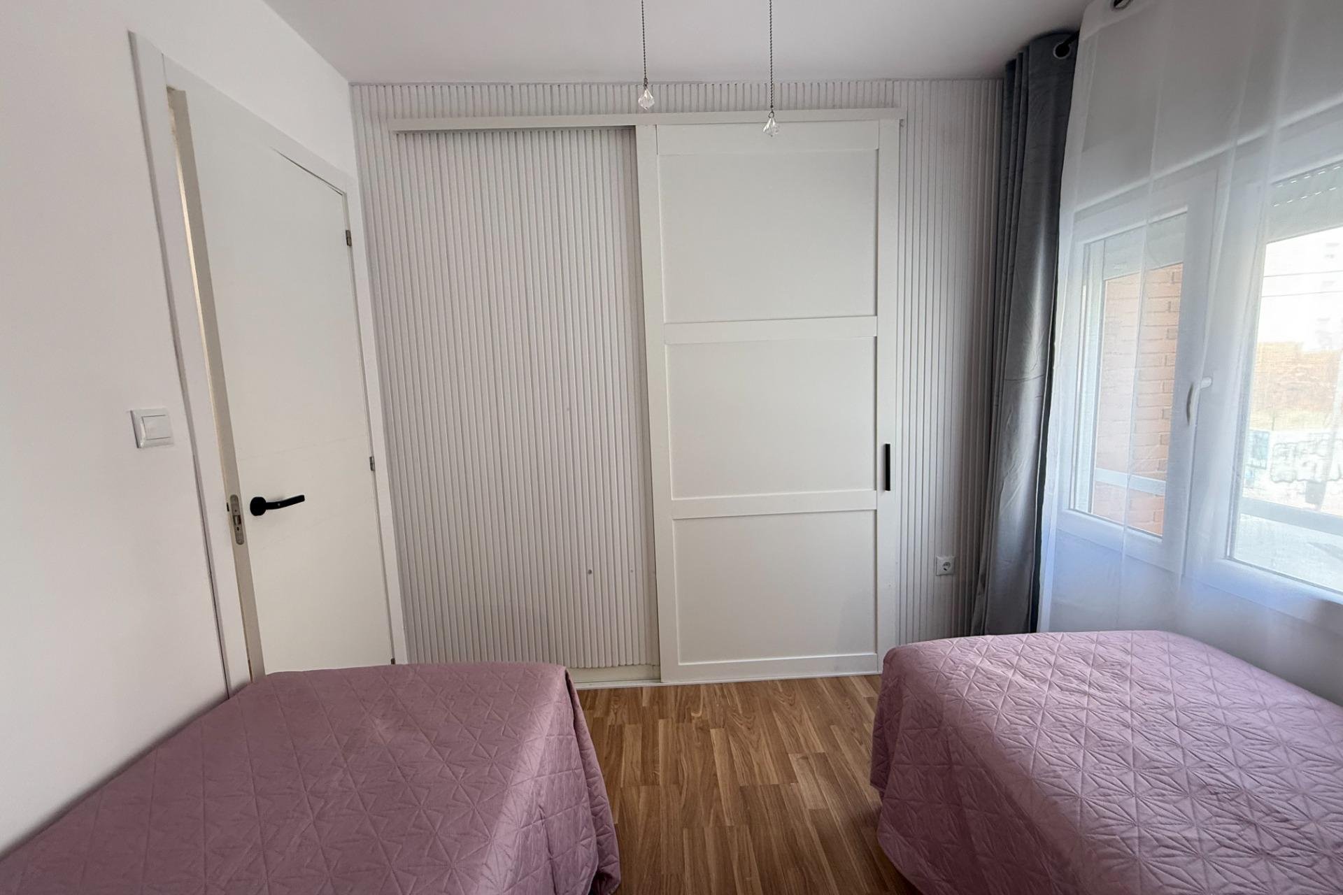 Reventa - Apartamento / Dúplex - Torrevieja - Playa del Cura