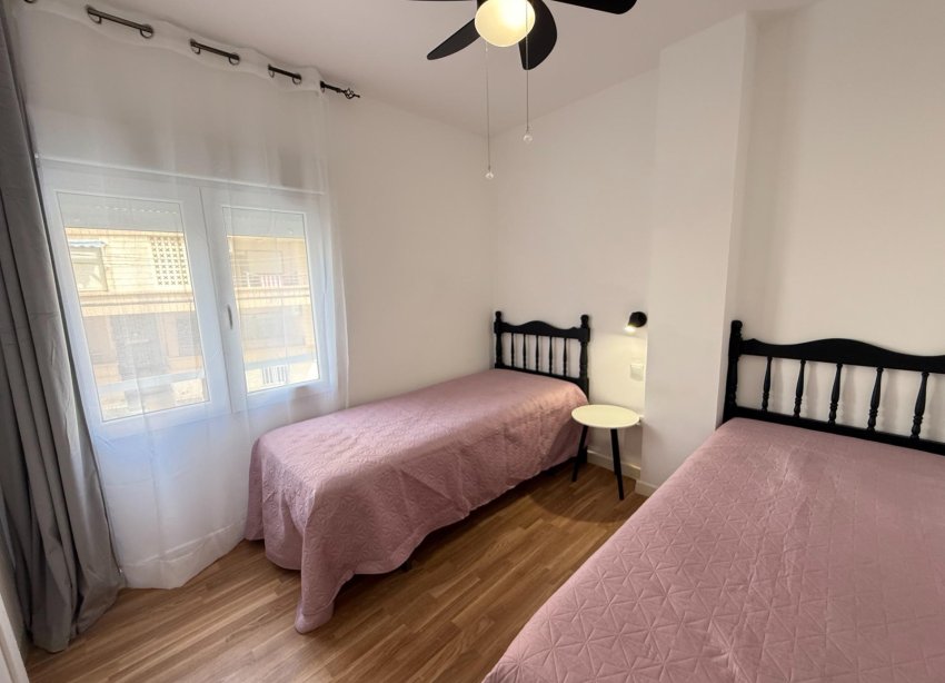 Reventa - Apartamento / Dúplex - Torrevieja - Playa del Cura