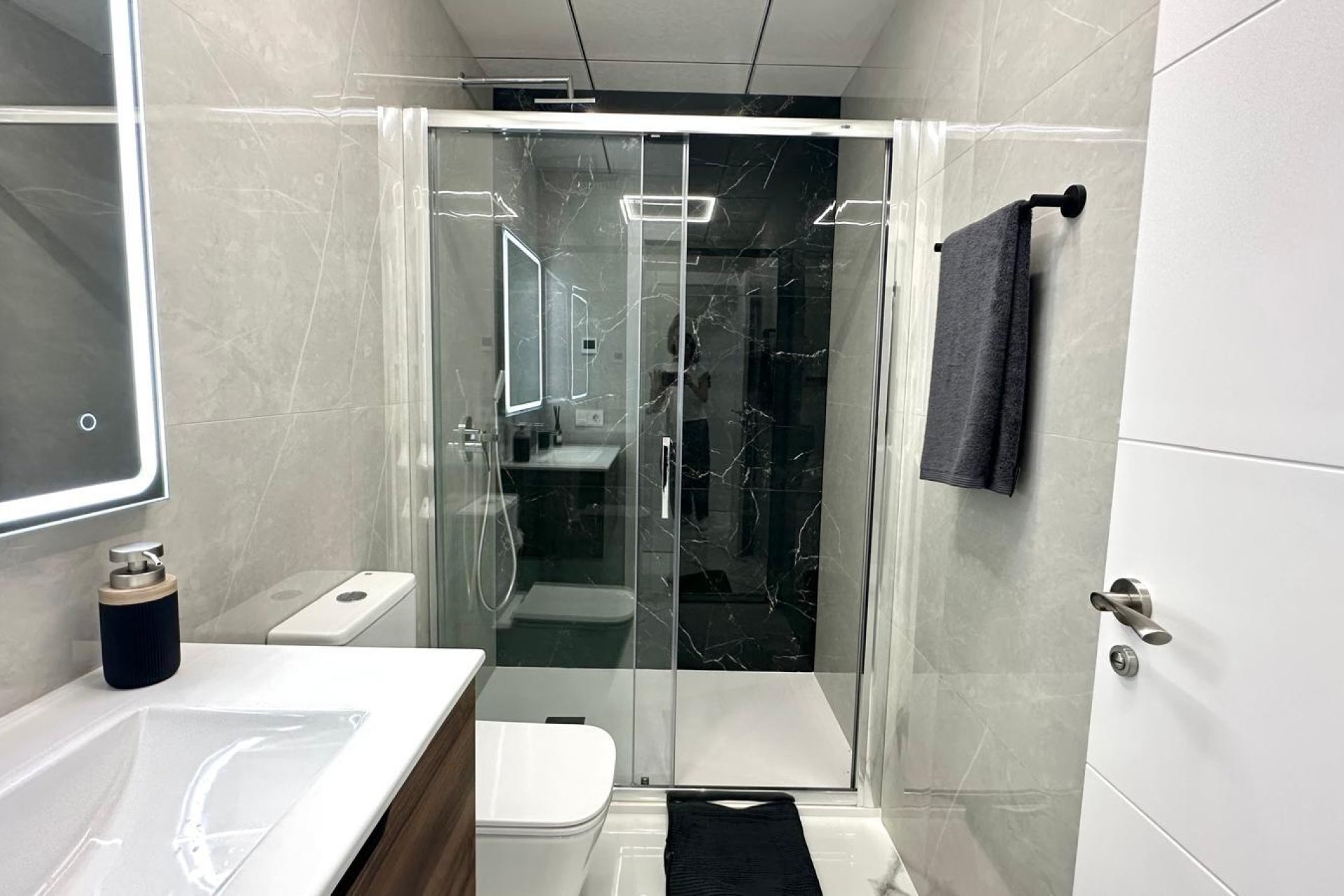 Reventa - Apartamento / Dúplex - Torrevieja - Playa del Cura