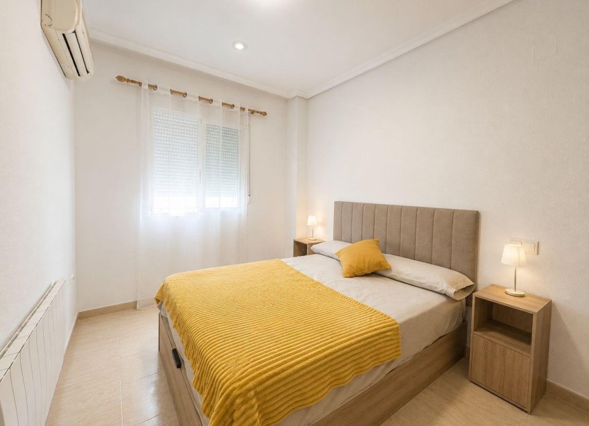 Reventa - Apartamento / Dúplex - Torrevieja - Playa del Cura