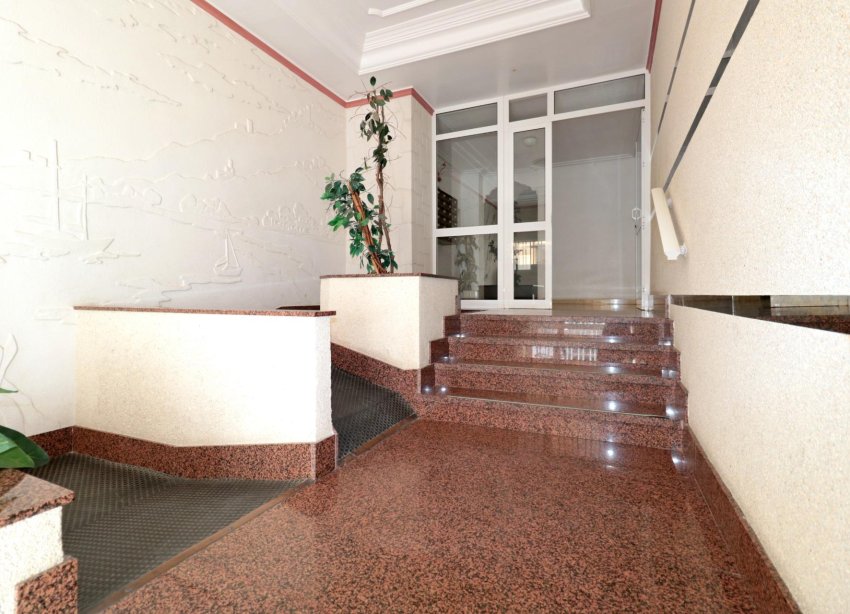 Reventa - Apartamento / Dúplex - Torrevieja - Playa del Cura