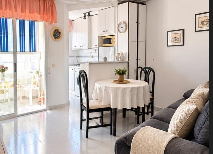 Reventa - Apartamento / Dúplex - Torrevieja - Playa del Cura