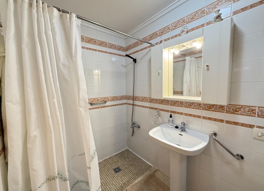 Reventa - Apartamento / Dúplex - Torrevieja - Playa del Cura