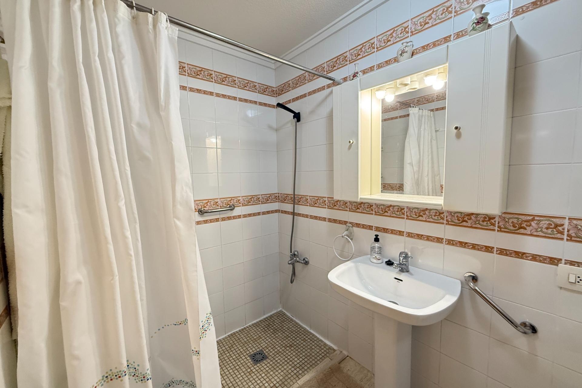Reventa - Apartamento / Dúplex - Torrevieja - Playa del Cura