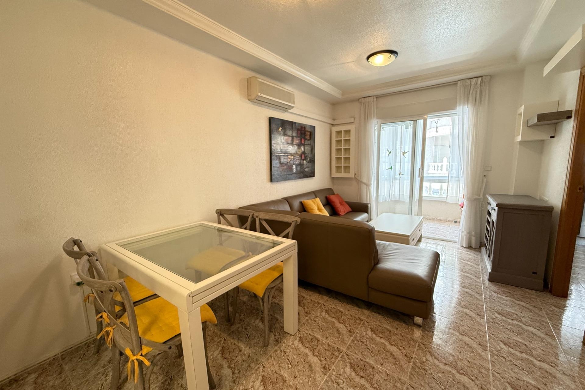 Reventa - Apartamento / Dúplex - Torrevieja - Playa del Cura