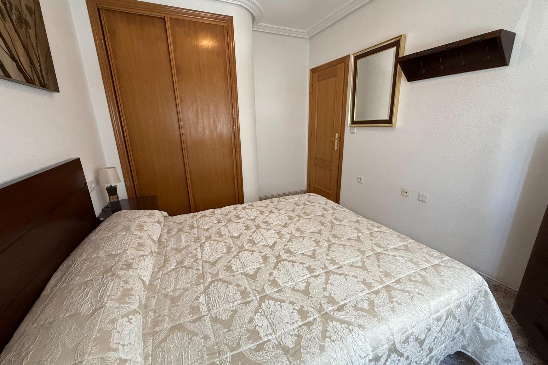 Reventa - Apartamento / Dúplex - Torrevieja - Playa del Cura