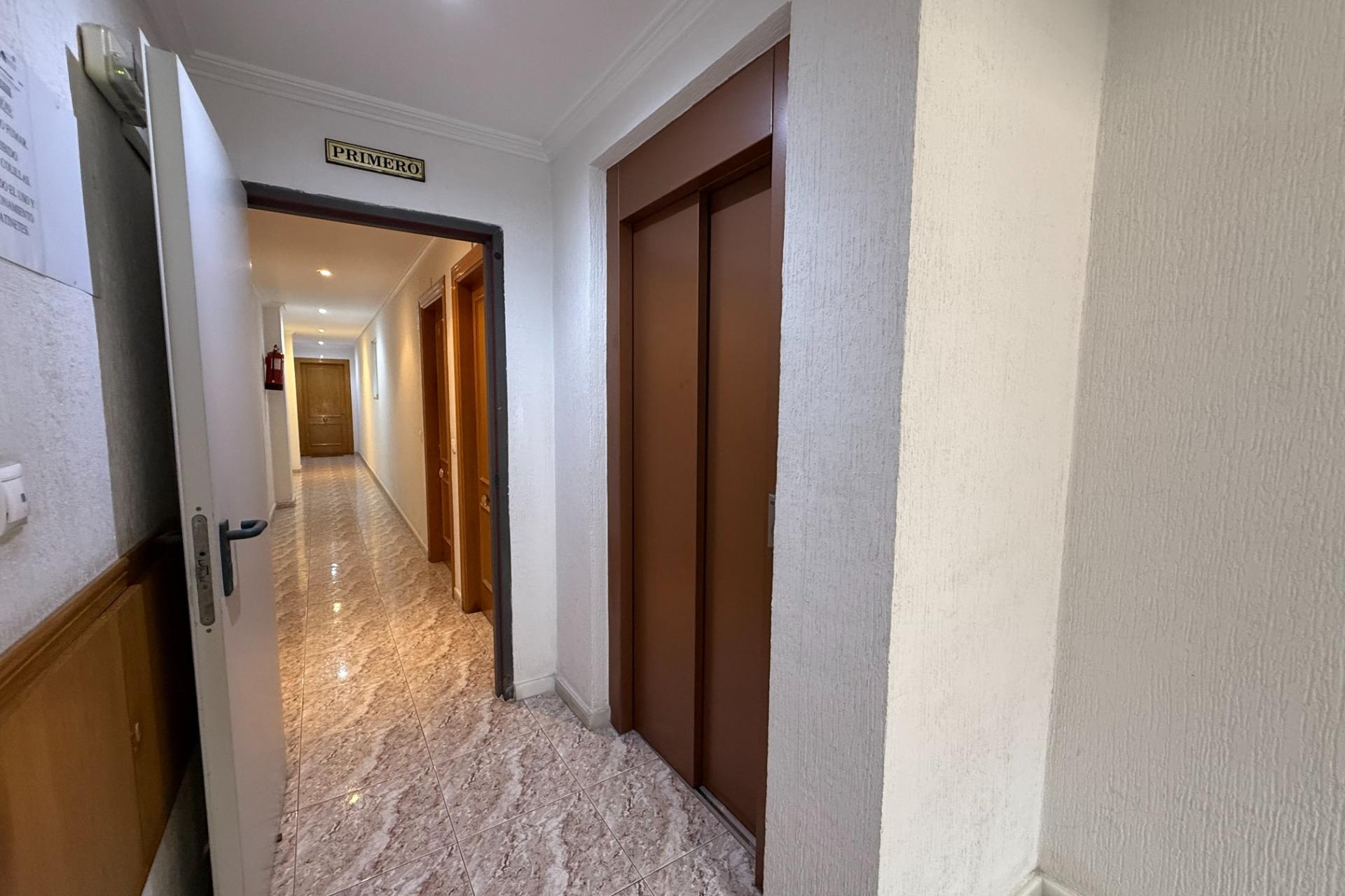 Reventa - Apartamento / Dúplex - Torrevieja - Playa del Cura
