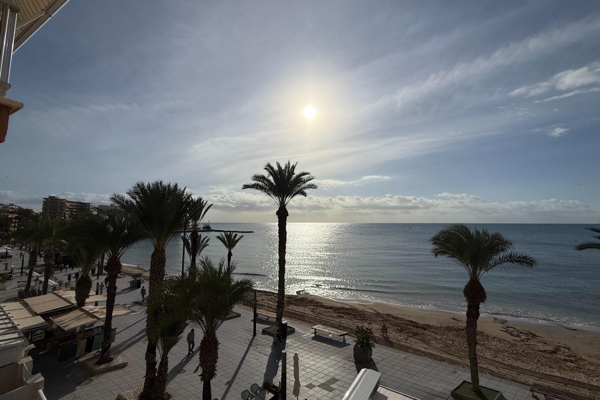 Reventa - Apartamento / Dúplex - Torrevieja - Playa del Cura