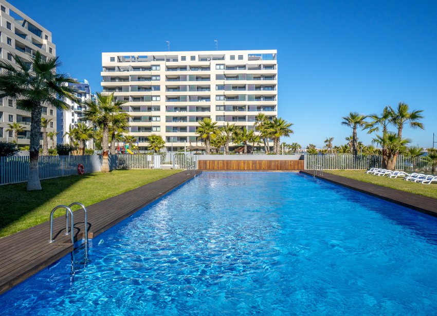 Reventa - Apartamento / Dúplex - Torrevieja - Punta Prima