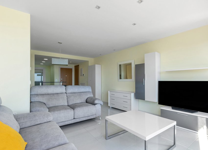 Reventa - Apartamento / Dúplex - Torrevieja - Punta Prima
