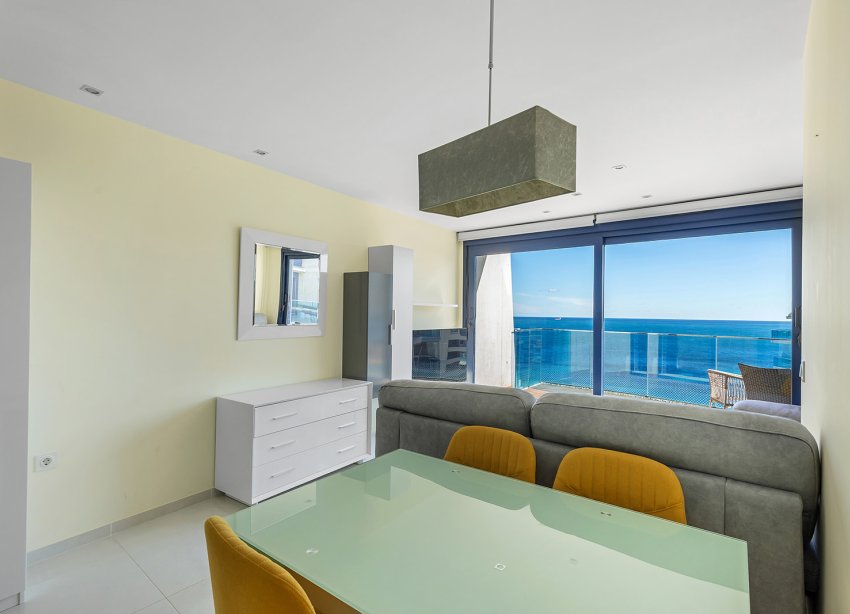 Reventa - Apartamento / Dúplex - Torrevieja - Punta Prima