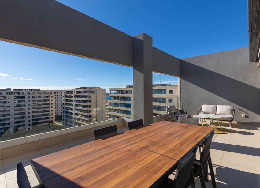 Reventa - Apartamento / Dúplex - Torrevieja - Punta Prima