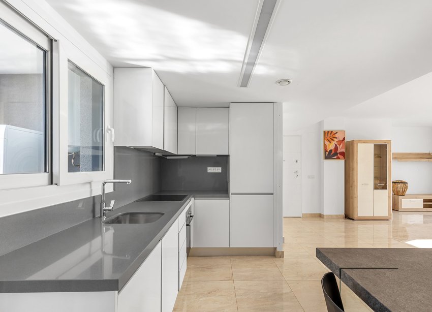 Reventa - Apartamento / Dúplex - Torrevieja - Punta Prima