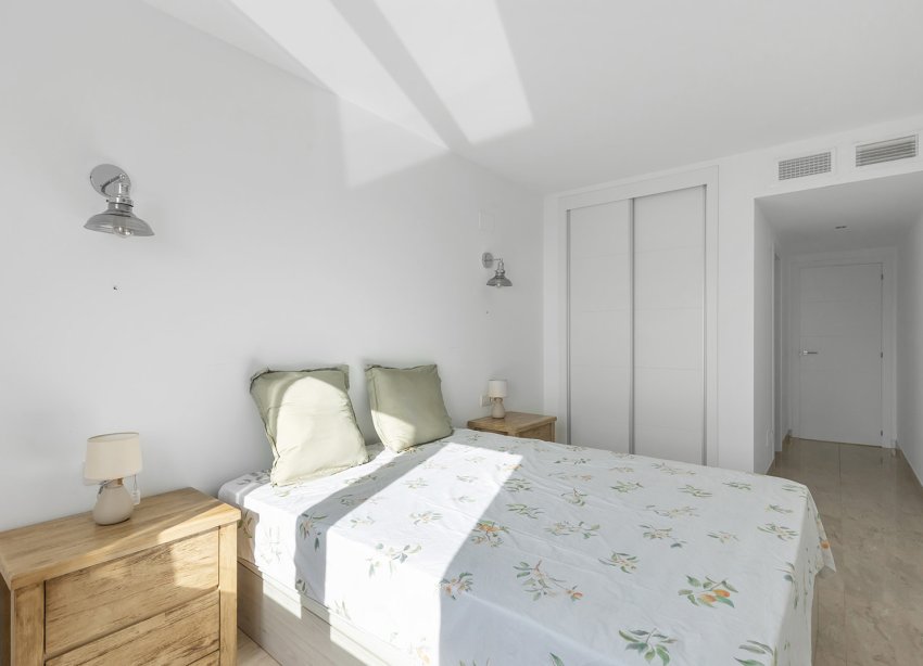 Reventa - Apartamento / Dúplex - Torrevieja - Punta Prima