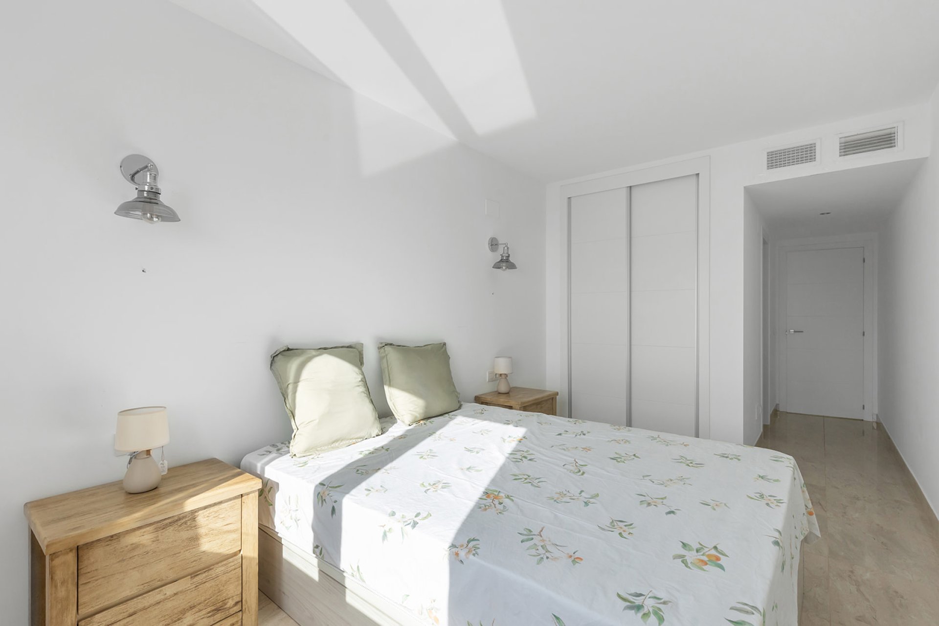 Reventa - Apartamento / Dúplex - Torrevieja - Punta Prima