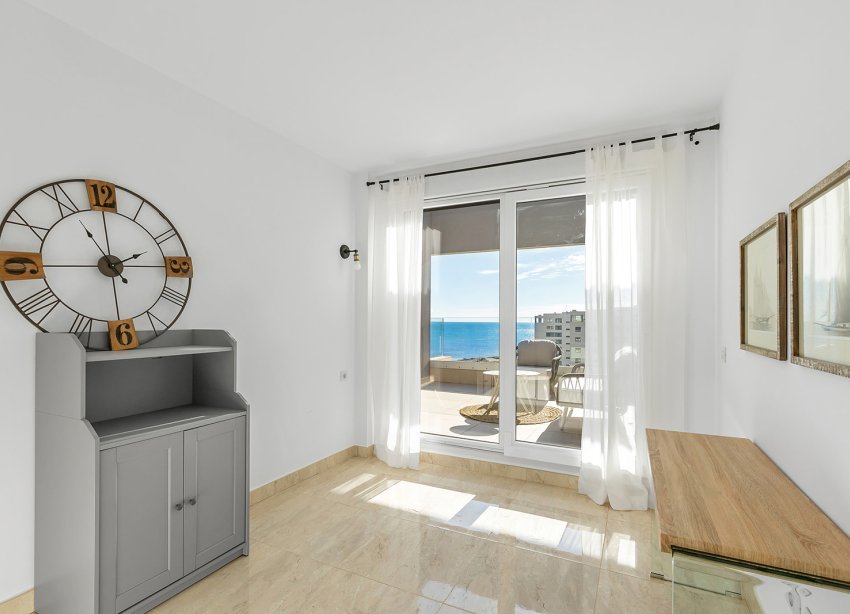 Reventa - Apartamento / Dúplex - Torrevieja - Punta Prima