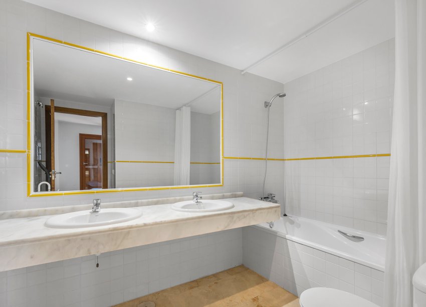 Reventa - Apartamento / Dúplex - Torrevieja - Punta Prima