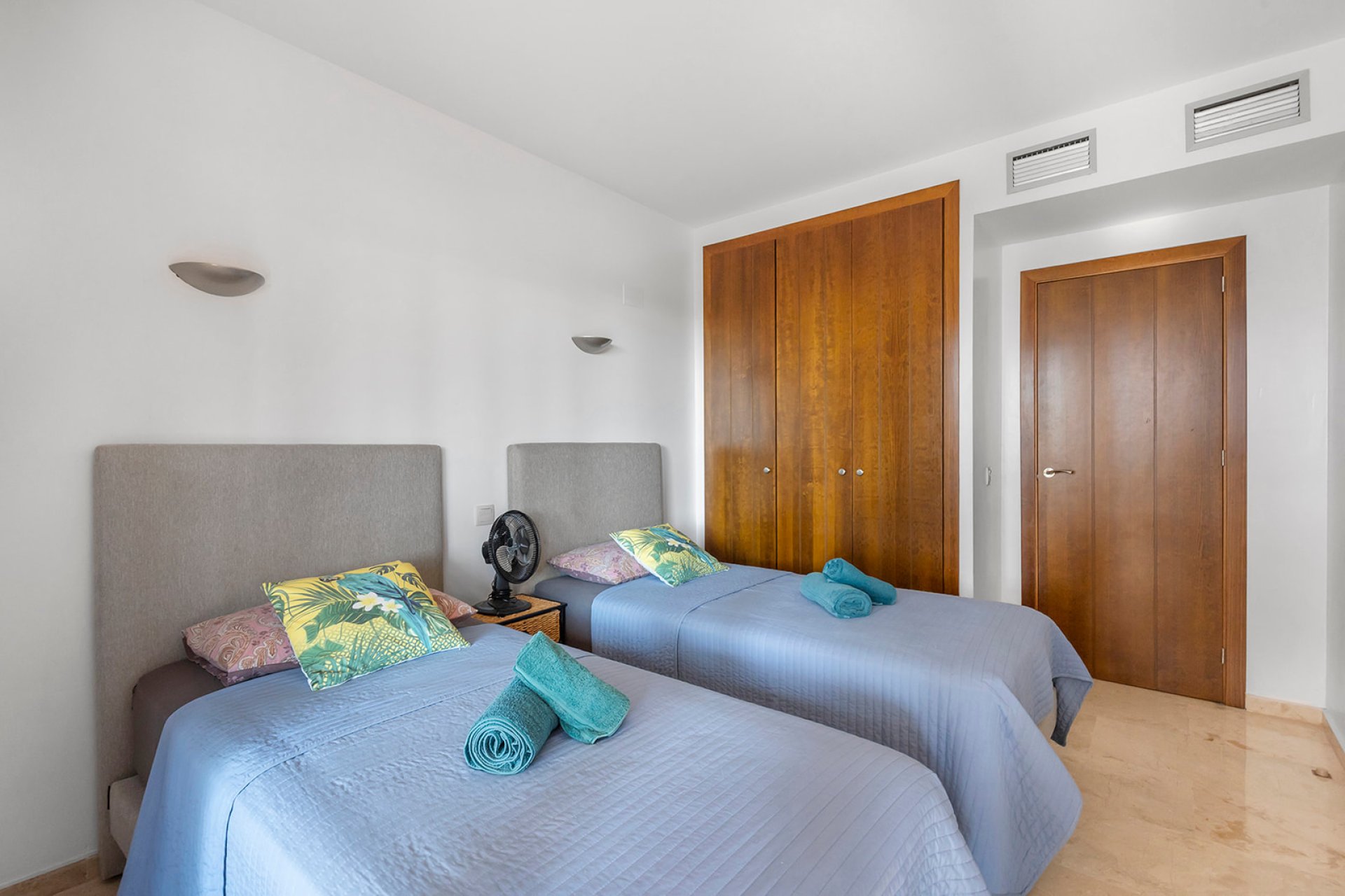Reventa - Apartamento / Dúplex - Torrevieja - Punta Prima