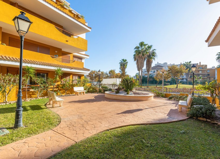 Reventa - Apartamento / Dúplex - Torrevieja - Punta Prima