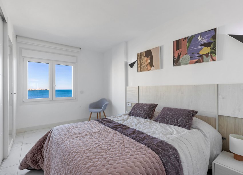 Reventa - Apartamento / Dúplex - Torrevieja - Punta Prima