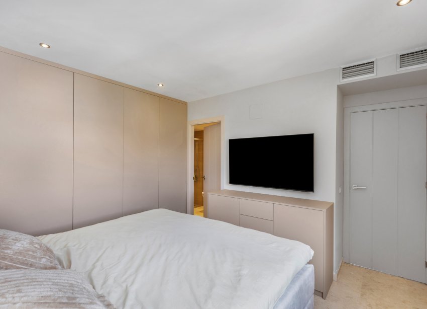 Reventa - Apartamento / Dúplex - Torrevieja - Punta Prima