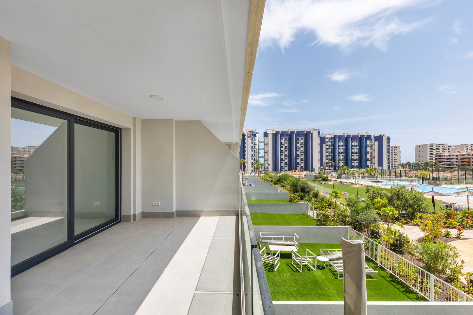 Reventa - Apartamento / Dúplex - Torrevieja - Punta Prima