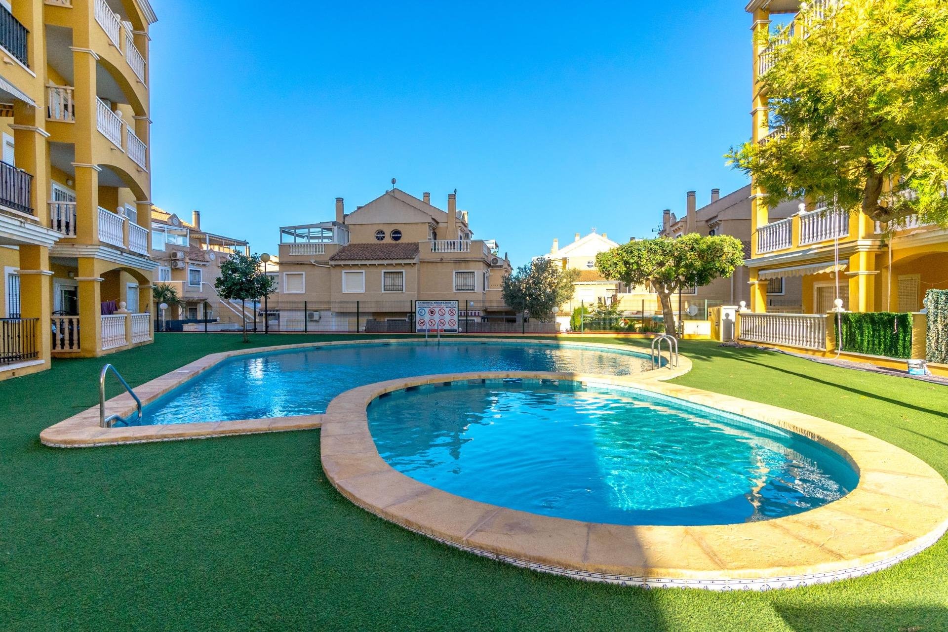 Reventa - Apartamento / Dúplex - Torrevieja - Torreblanca