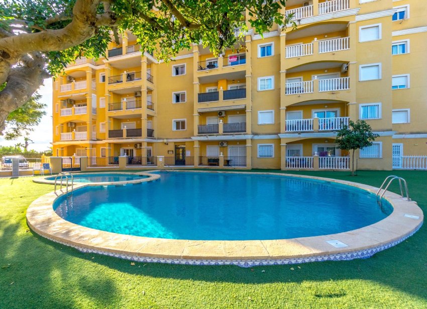 Reventa - Apartamento / Dúplex - Torrevieja - Torreblanca