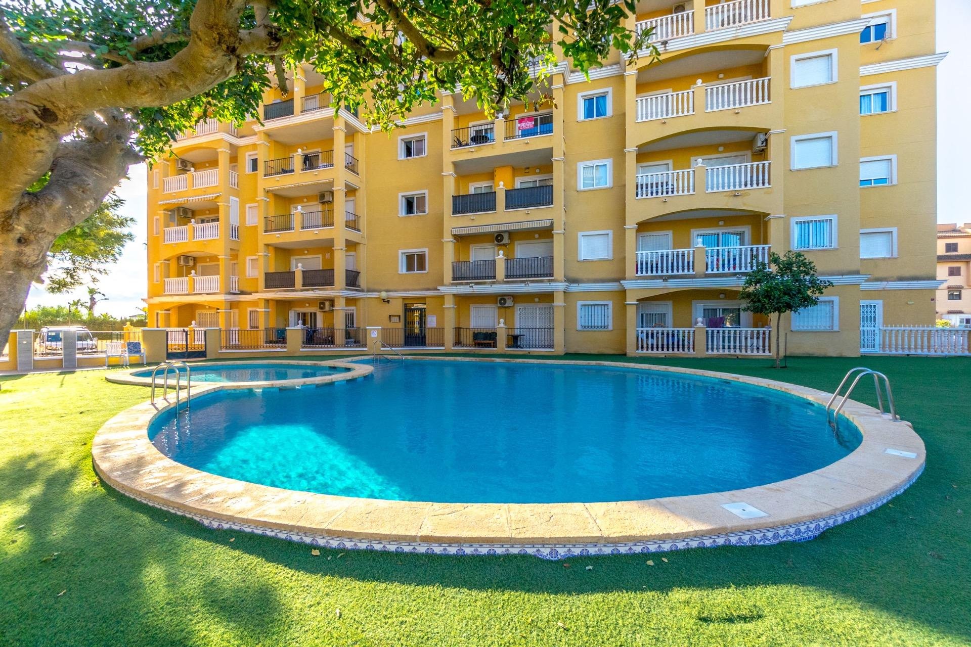 Reventa - Apartamento / Dúplex - Torrevieja - Torreblanca