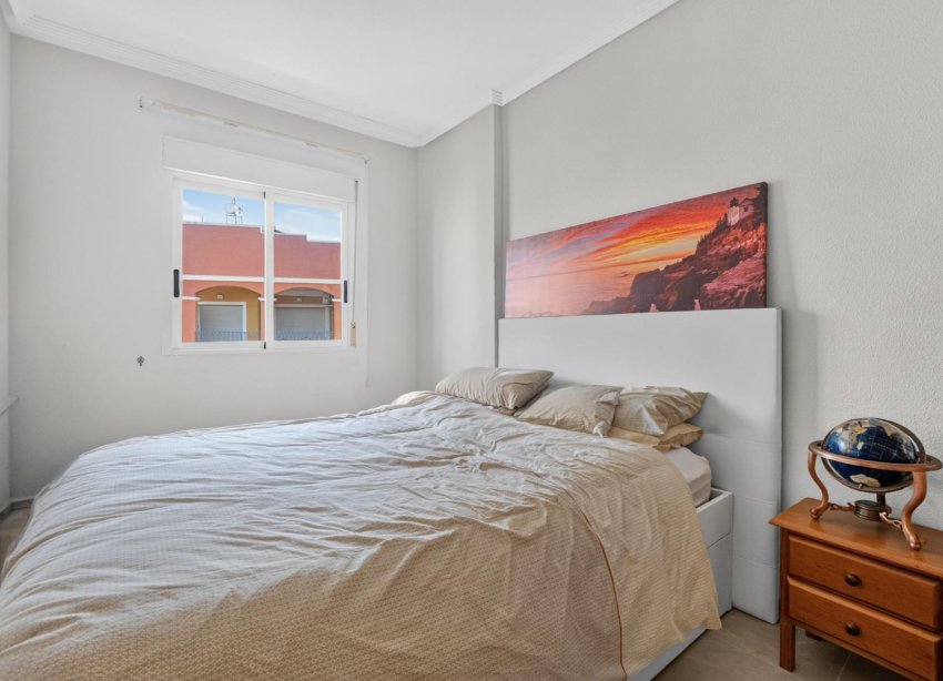 Reventa - Apartamento / Dúplex - Torrevieja - Torreblanca