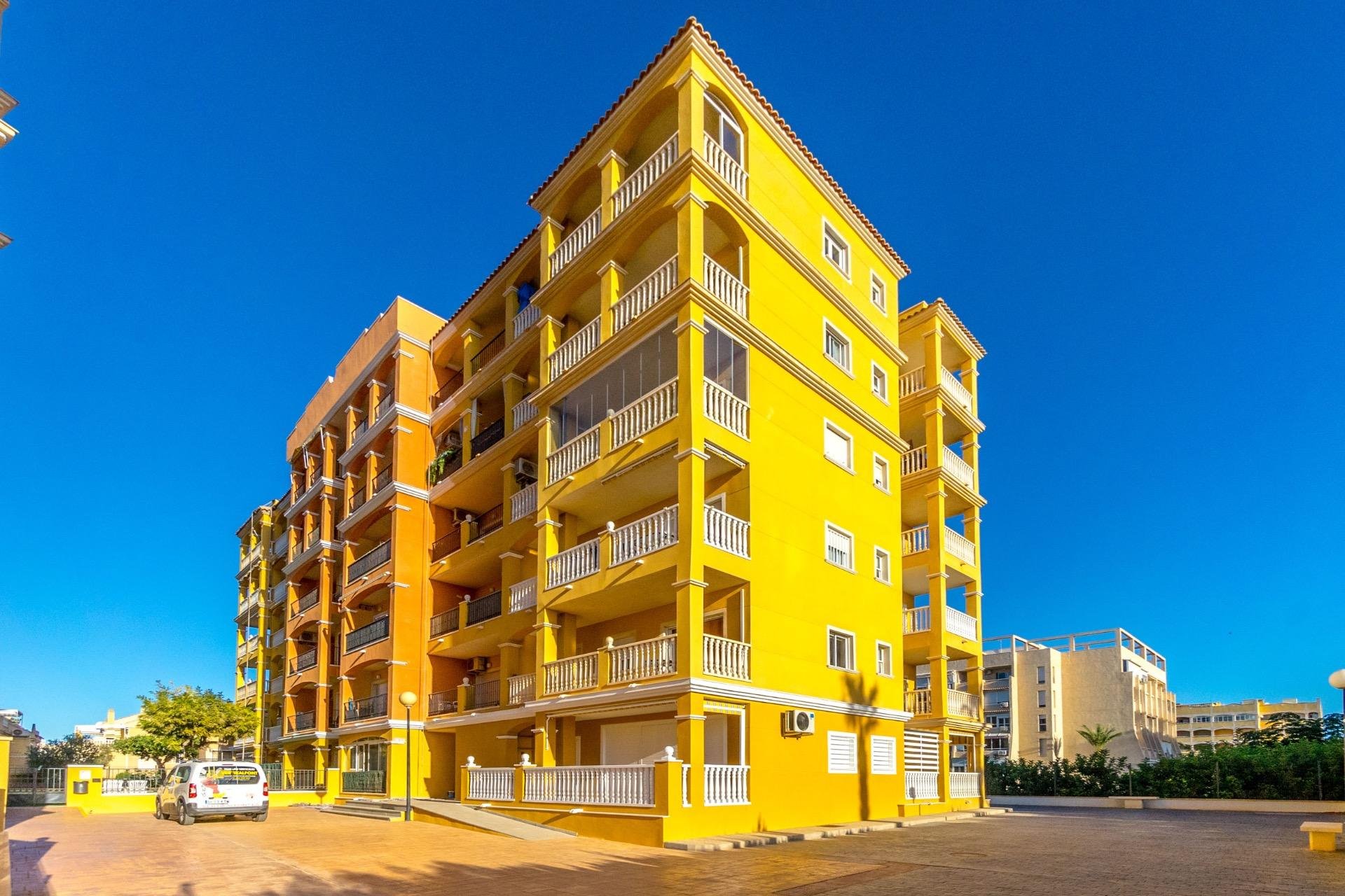 Reventa - Apartamento / Dúplex - Torrevieja - Torreblanca