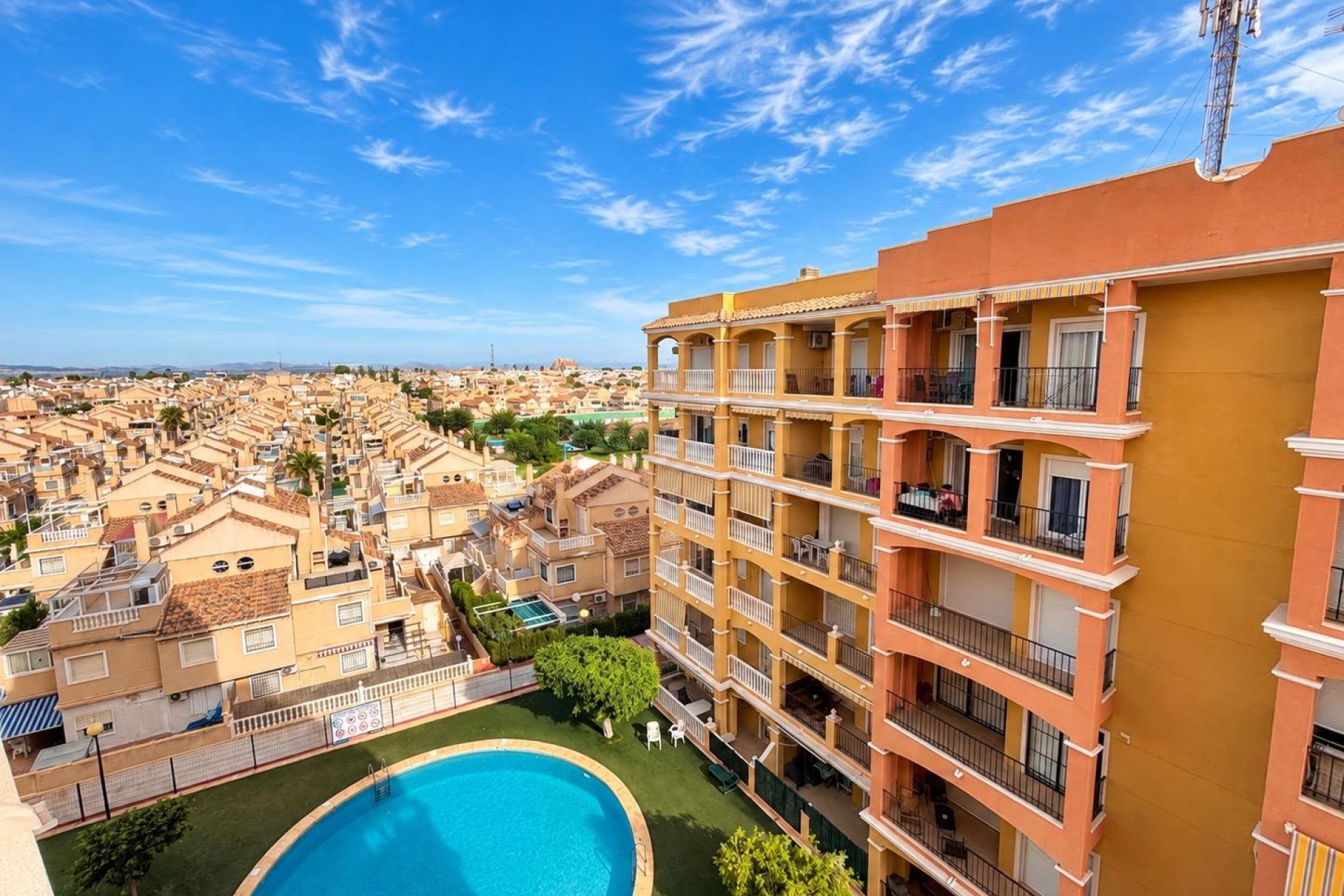 Reventa - Apartamento / Dúplex - Torrevieja - Torreblanca