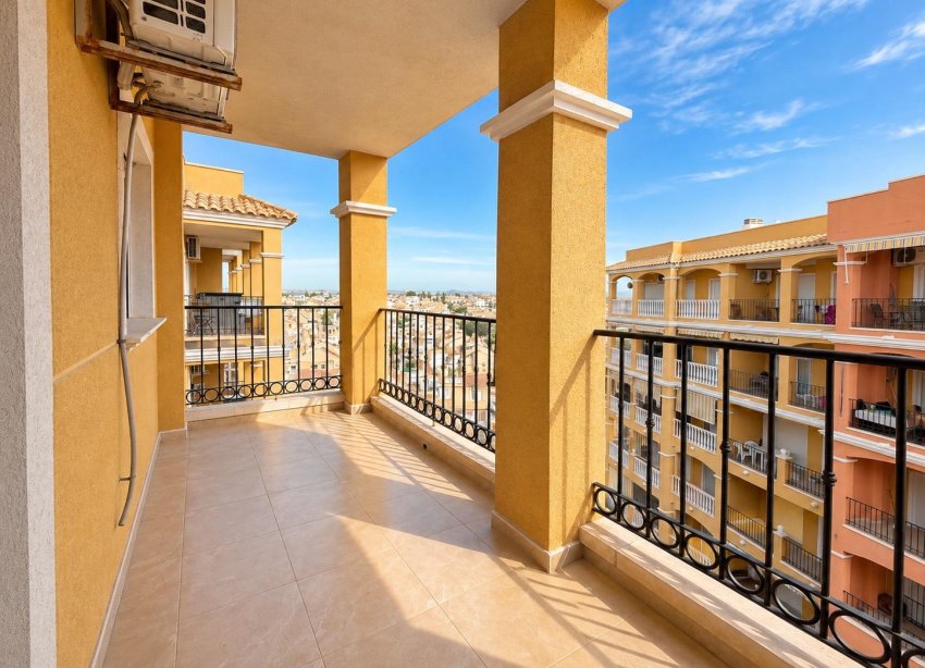 Reventa - Apartamento / Dúplex - Torrevieja - Torreblanca