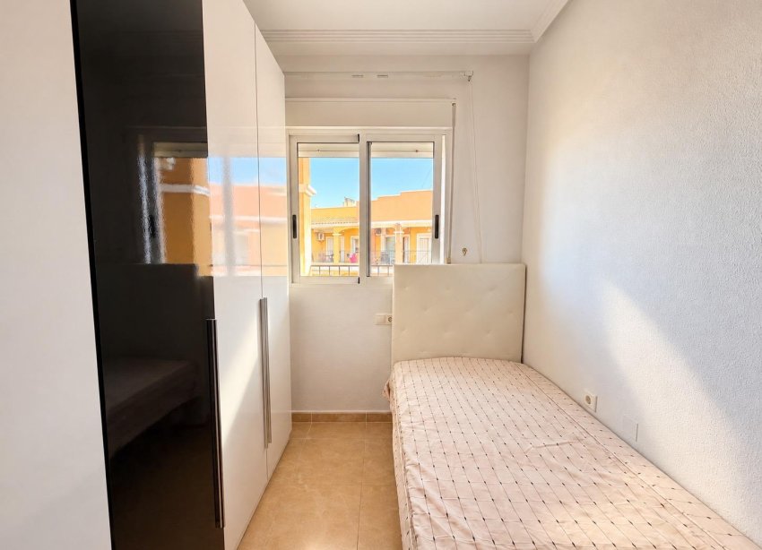 Reventa - Apartamento / Dúplex - Torrevieja - Torreblanca