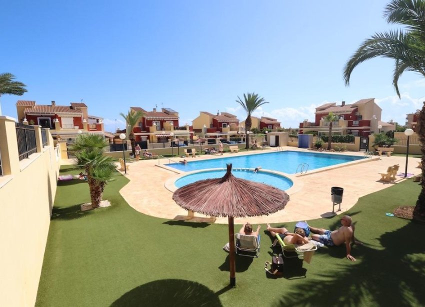 Reventa - Apartamento / Dúplex - Torrevieja - Torreblanca