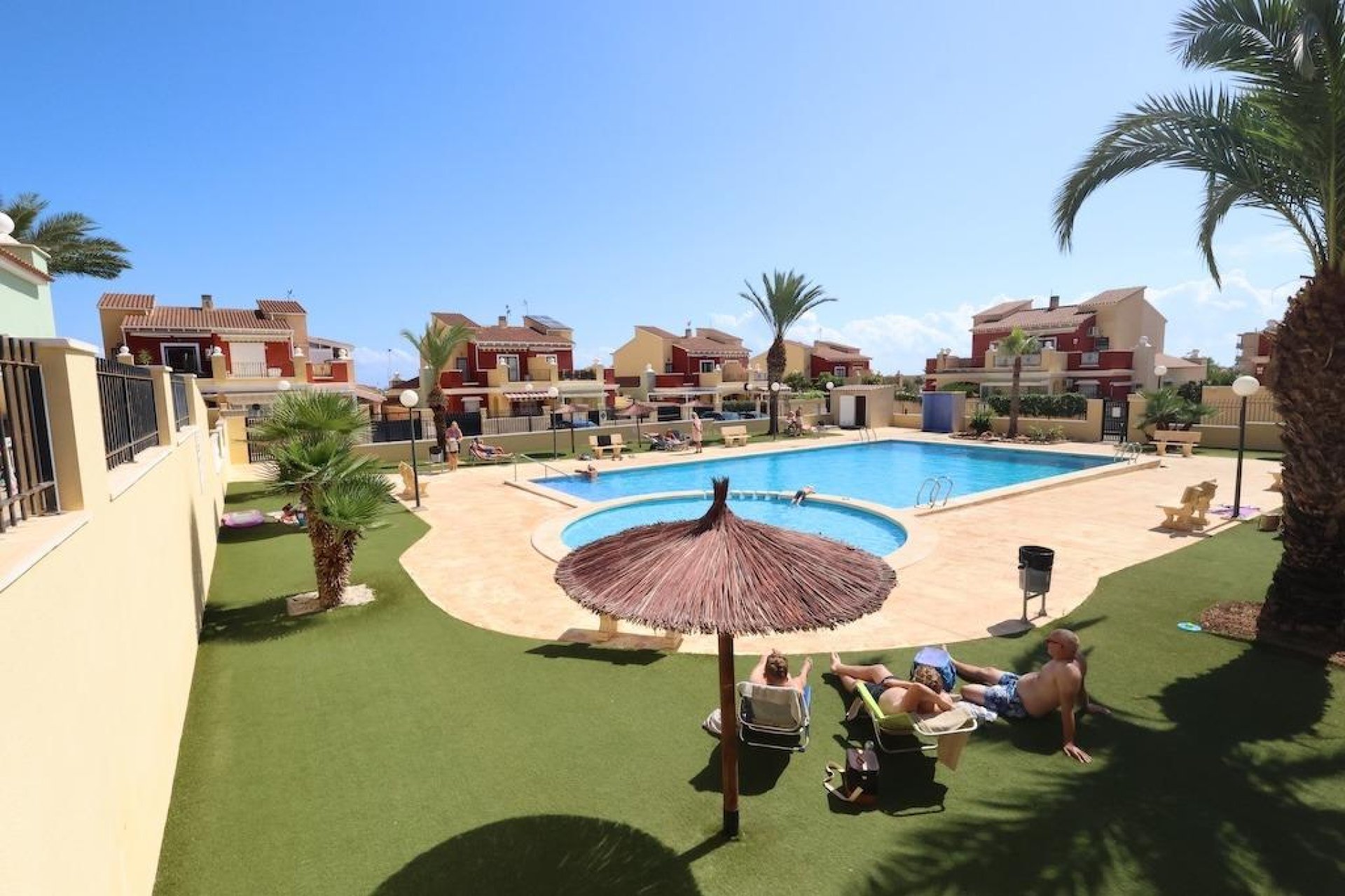 Reventa - Apartamento / Dúplex - Torrevieja - Torreblanca