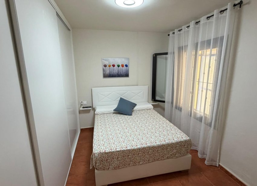 Reventa - Apartamento / Dúplex - Torrevieja - Torreblanca