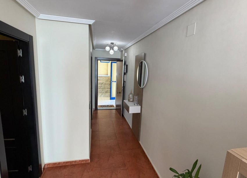Reventa - Apartamento / Dúplex - Torrevieja - Torreblanca