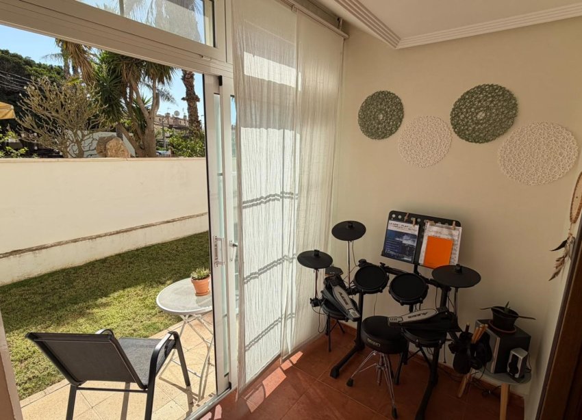 Reventa - Apartamento / Dúplex - Torrevieja - Torreblanca