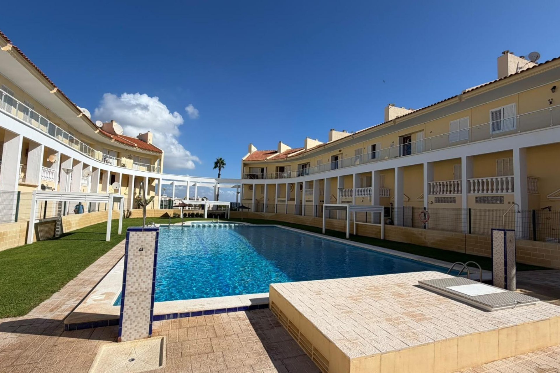 Reventa - Apartamento / Dúplex - Torrevieja - Torreblanca
