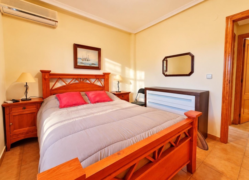 Reventa - Apartamento / Dúplex - Torrevieja - Torreblanca