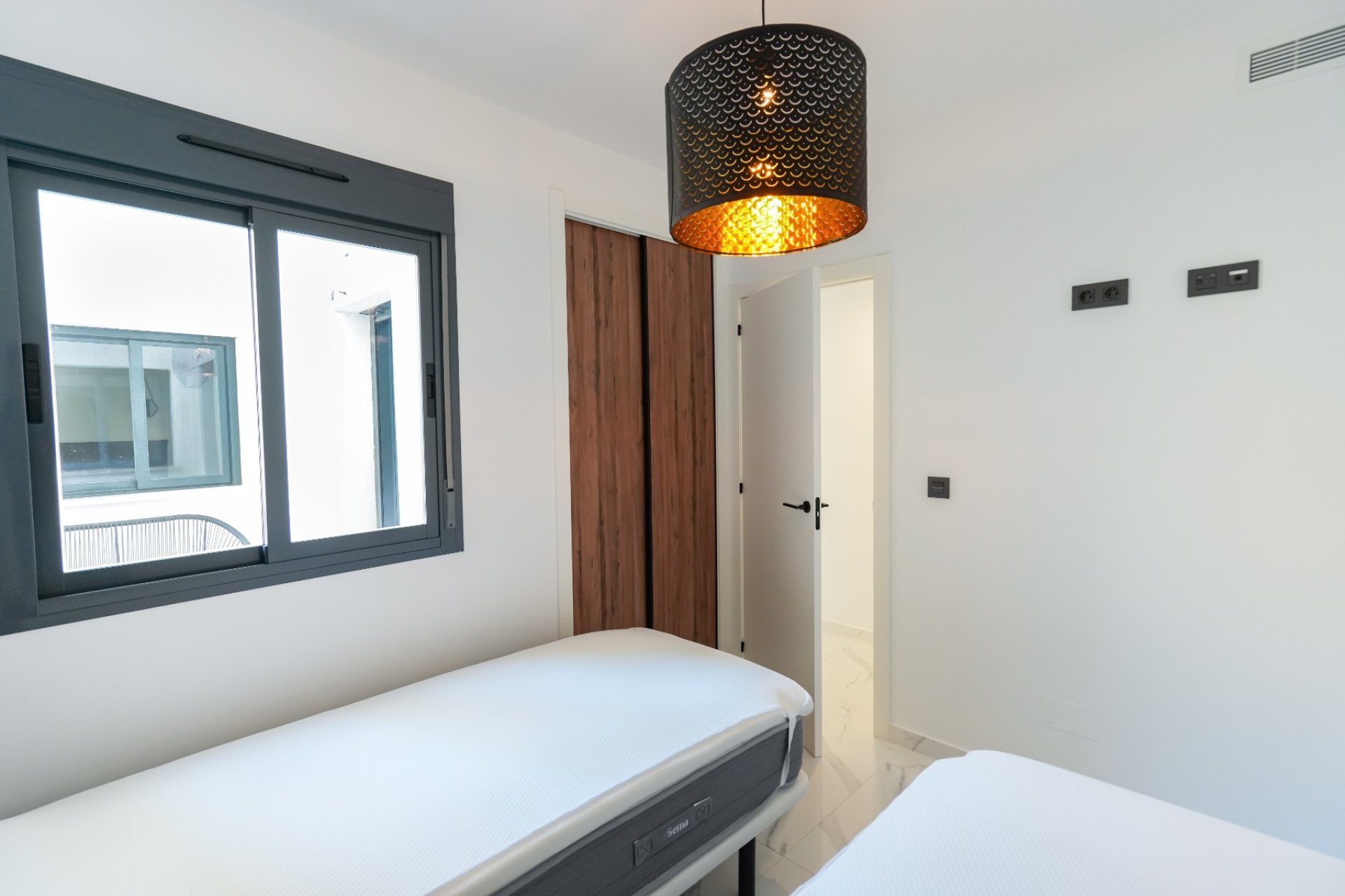 Reventa - Apartamento / Dúplex - Torrevieja