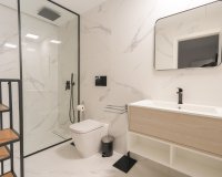 Reventa - Apartamento / Dúplex - Torrevieja