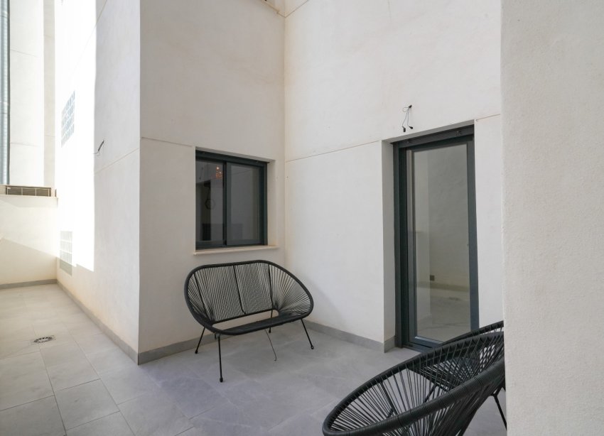 Reventa - Apartamento / Dúplex - Torrevieja