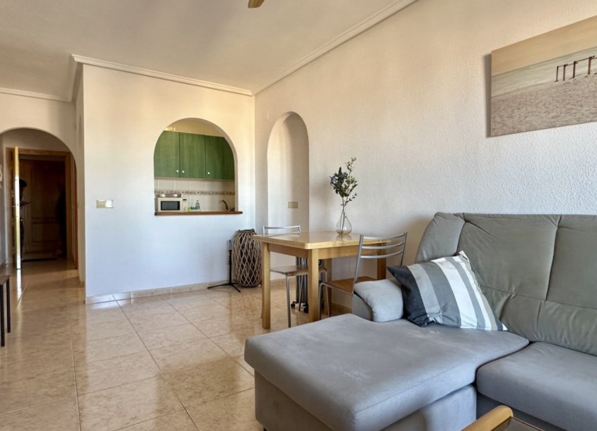 Reventa - Apartamento / Dúplex - Torrevieja