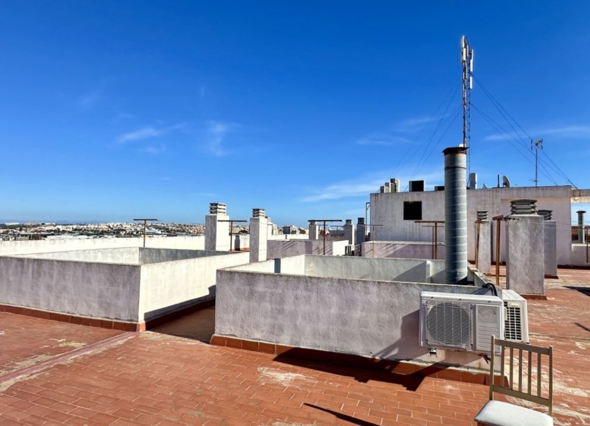 Reventa - Apartamento / Dúplex - Torrevieja