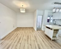 Reventa - Apartamento / Dúplex - Torrevieja