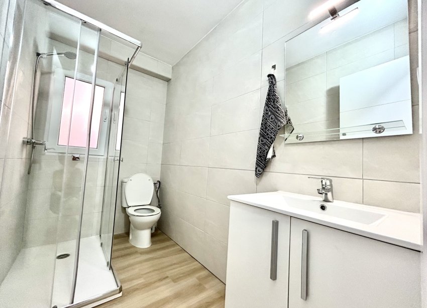 Reventa - Apartamento / Dúplex - Torrevieja