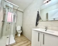 Reventa - Apartamento / Dúplex - Torrevieja